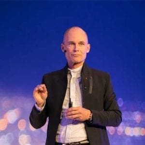 Bertrand Piccard Meet Live Referenten-Agentur Solar Impulse breitling orbiter 3