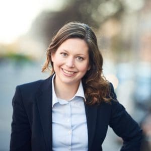 Eva Schulte-Austum Vertrauensexpertin Online-Redner-Meet-Live